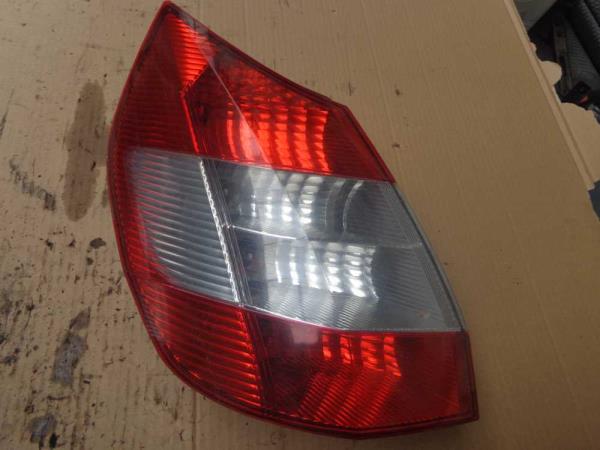 FEU ARRIERE GAUCHE RENAULT - Vue 1